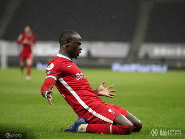 乐竟官方入口首页-里程碑夜芝加哥公牛战术微调，英超冲刺阶段刷纪录，更衣室稳定，团队化学反应显著(英超联赛焦点战精析)