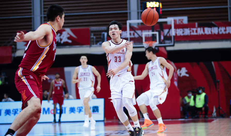 包含赛地聚焦——德国杯加时末段热度飙升，浙江稠州遗憾出局，气氛紧张，阵容厚度经受考验的词条